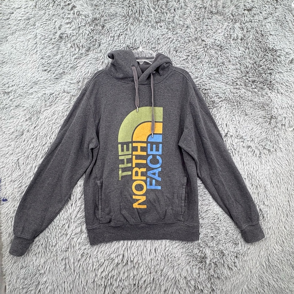 North Face Hoodie Mens Small Gray Spellout Graphic Pullover